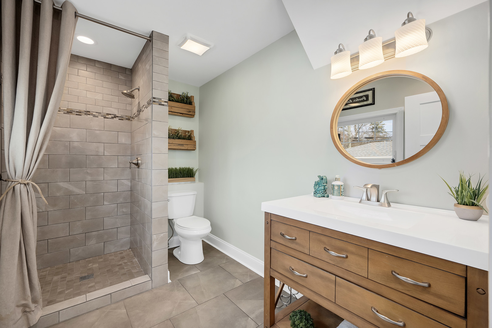 216 N Washington Street