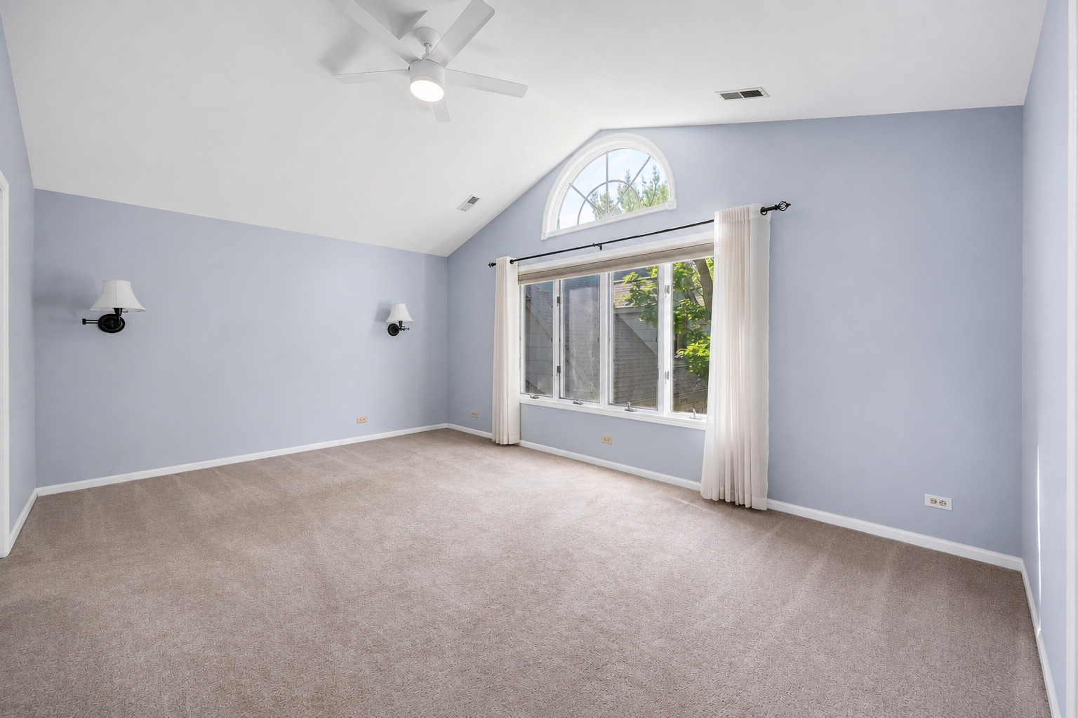 1128 BRISTLECONE Court Unit: 1128
