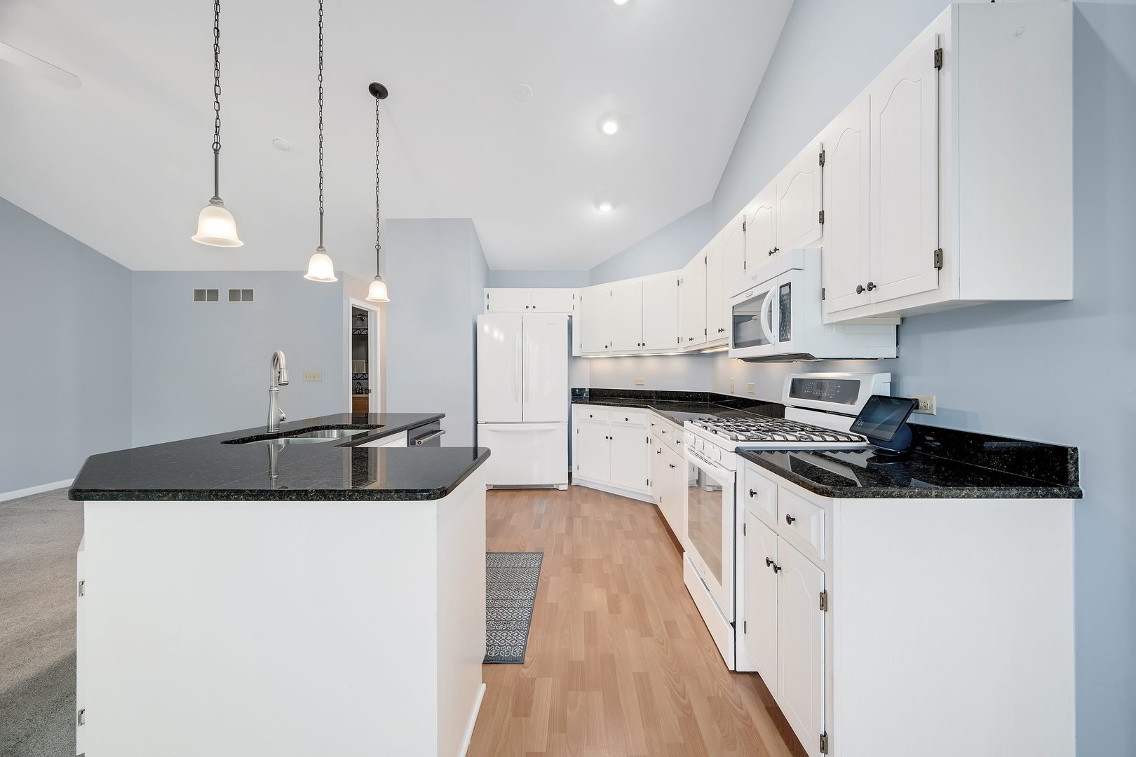 1128 BRISTLECONE Court Unit: 1128