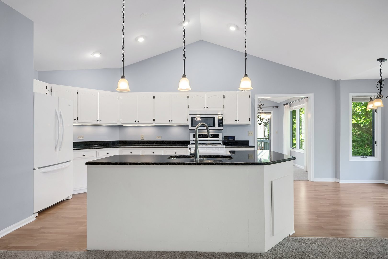 1128 BRISTLECONE Court Unit: 1128