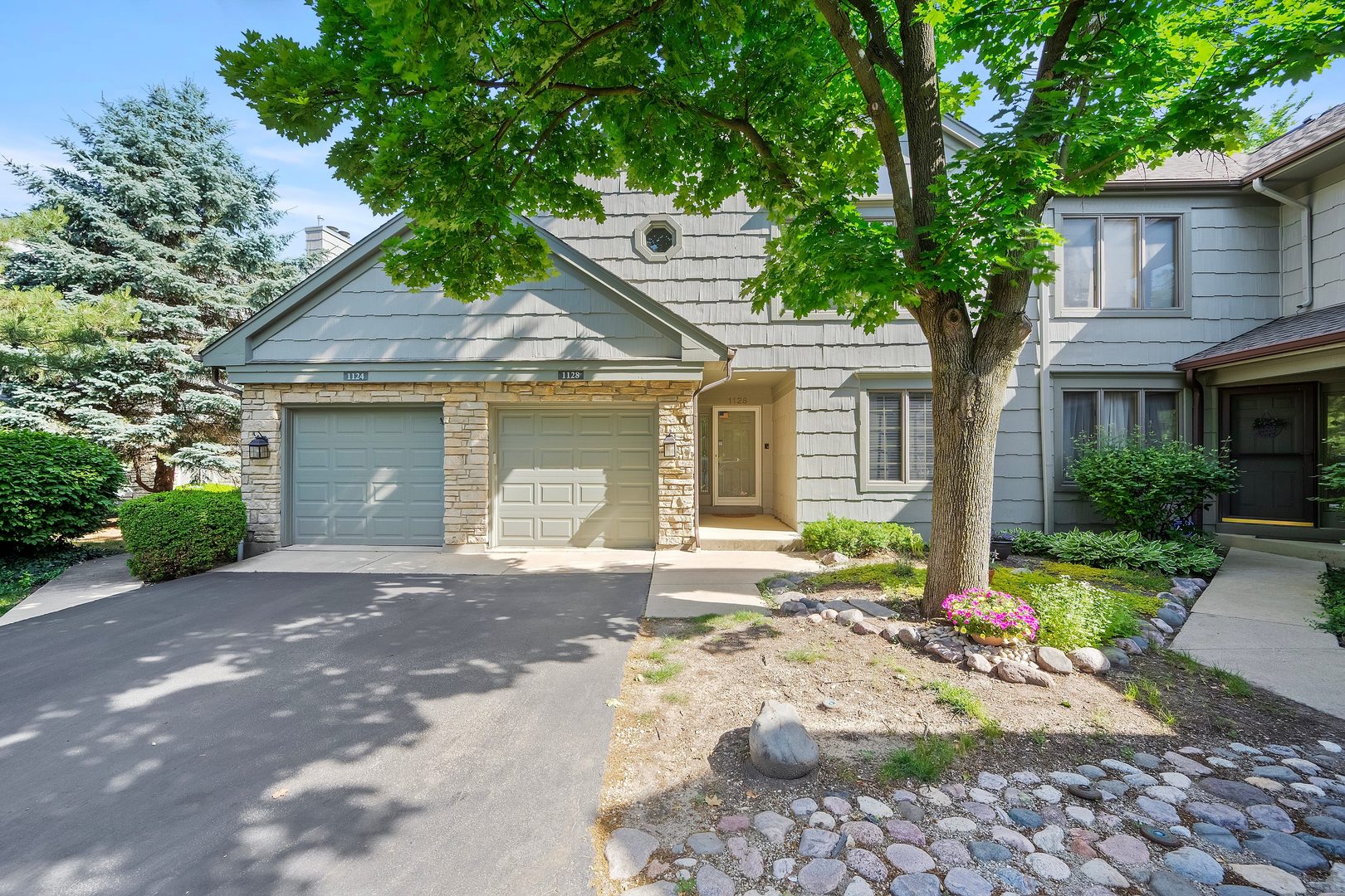 1128 BRISTLECONE Court Unit: 1128