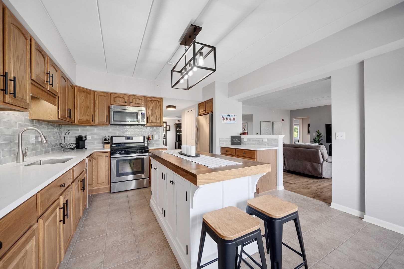 8505 Woodward Avenue Unit: 102