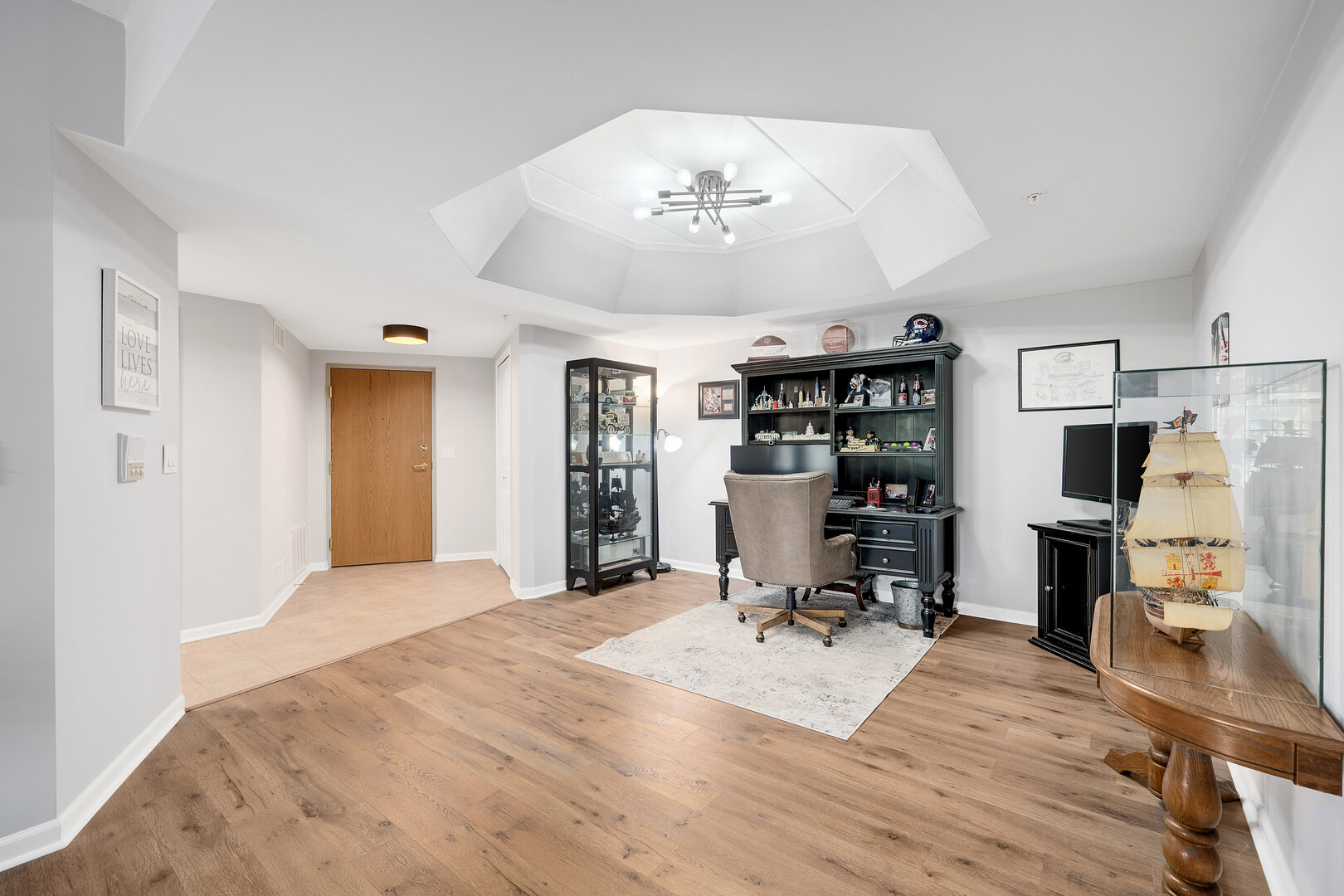 8505 Woodward Avenue Unit: 102