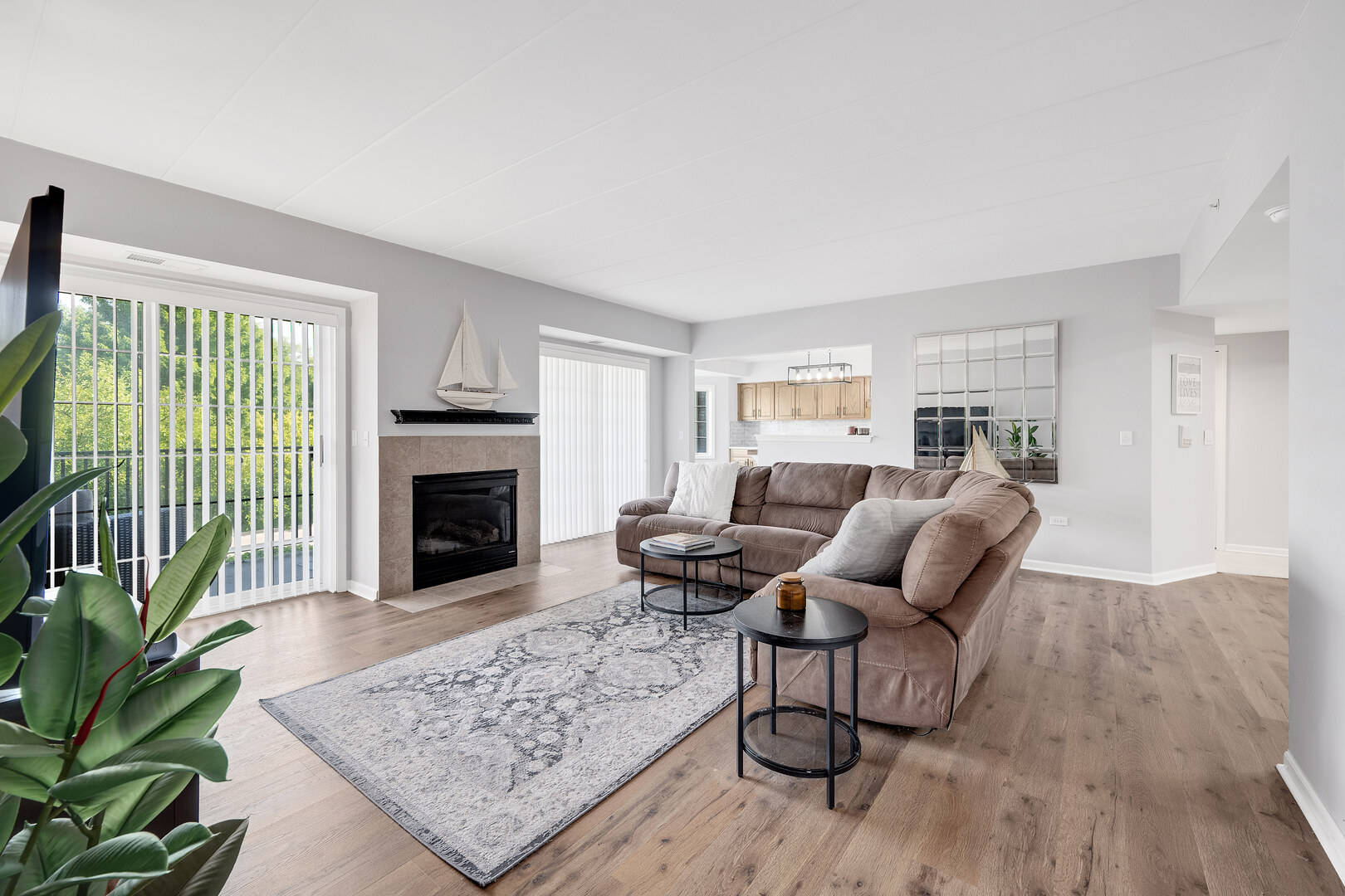 8505 Woodward Avenue Unit: 102