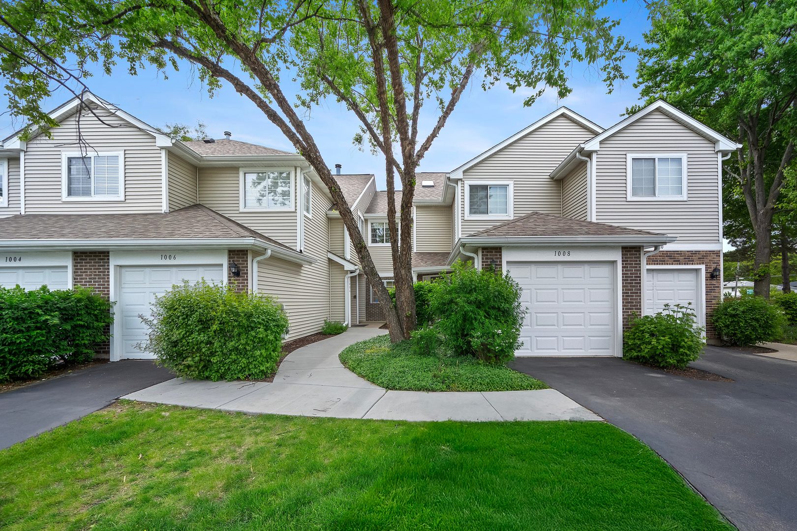 1008 E Wilson Avenue Unit: 1008
