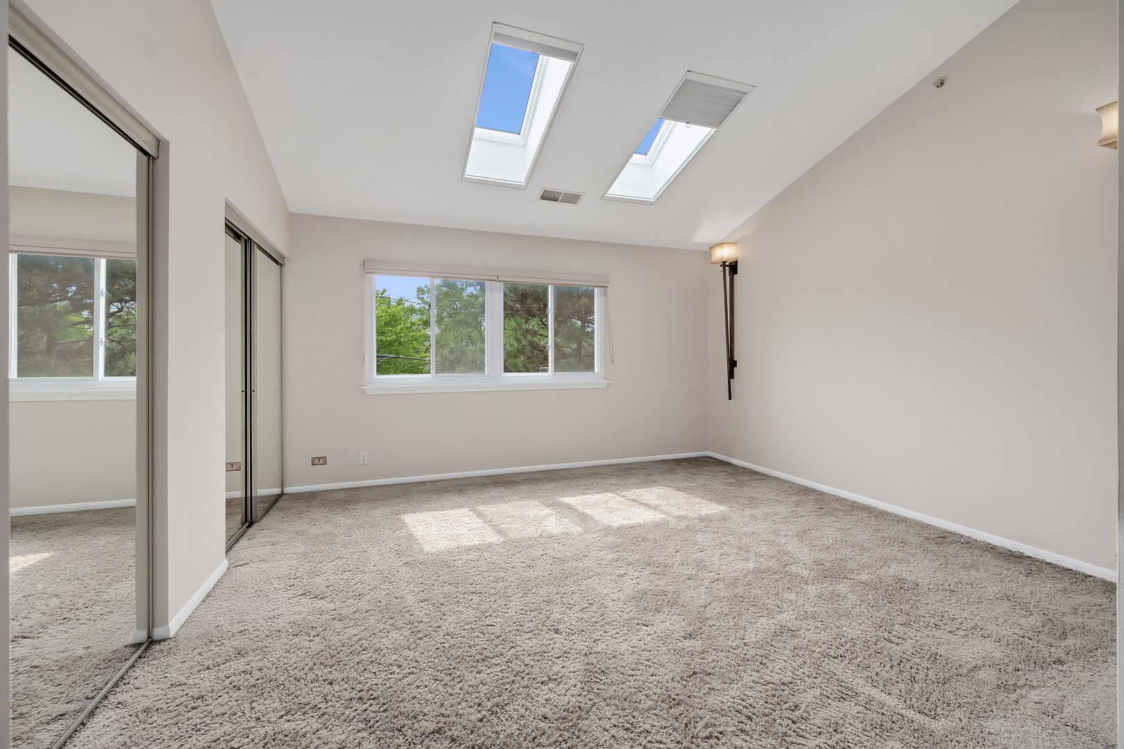 1008 E Wilson Avenue Unit: 1008