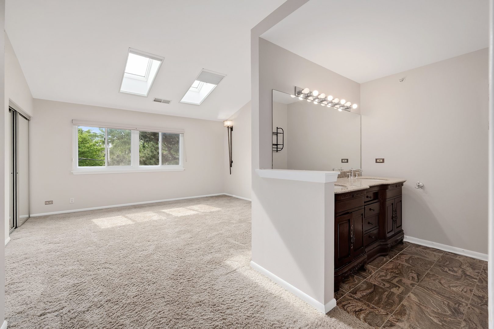 1008 E Wilson Avenue Unit: 1008