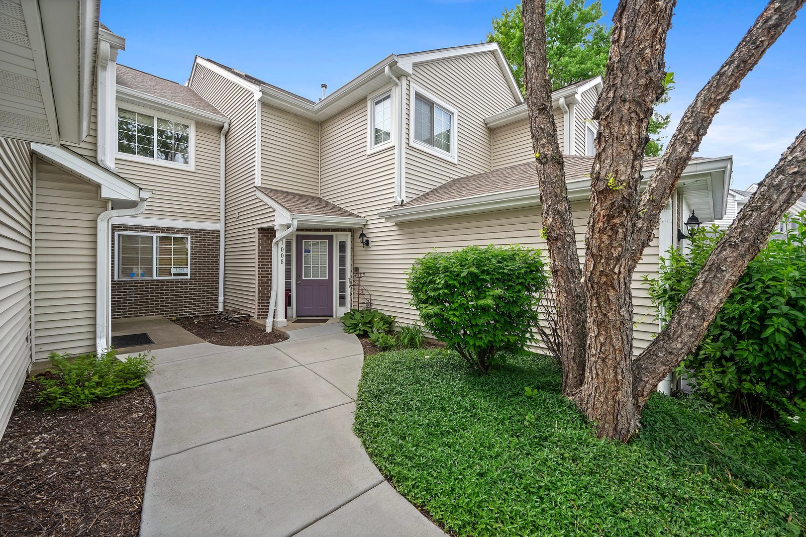 1008 E Wilson Avenue Unit: 1008
