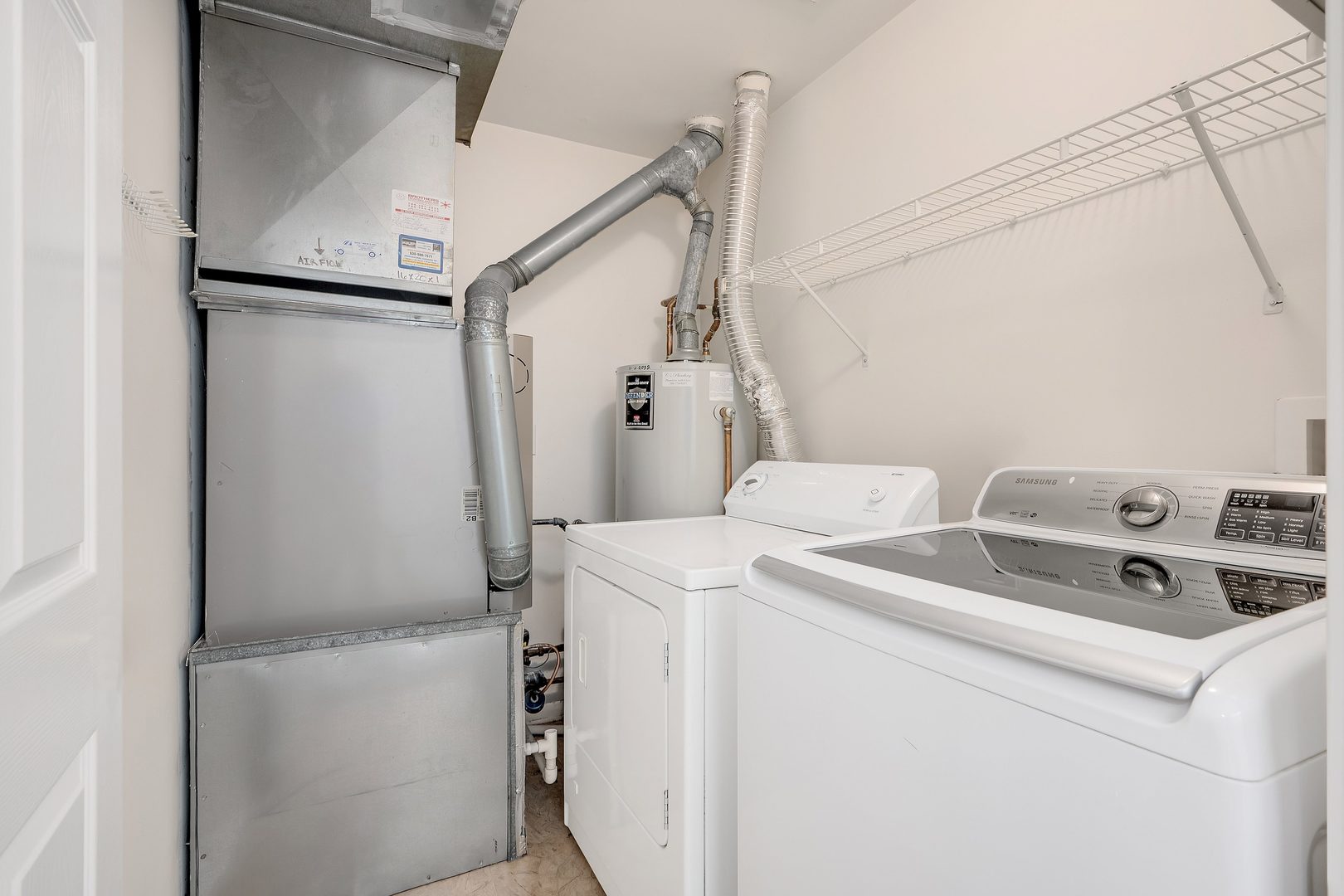 1008 E Wilson Avenue Unit: 1008