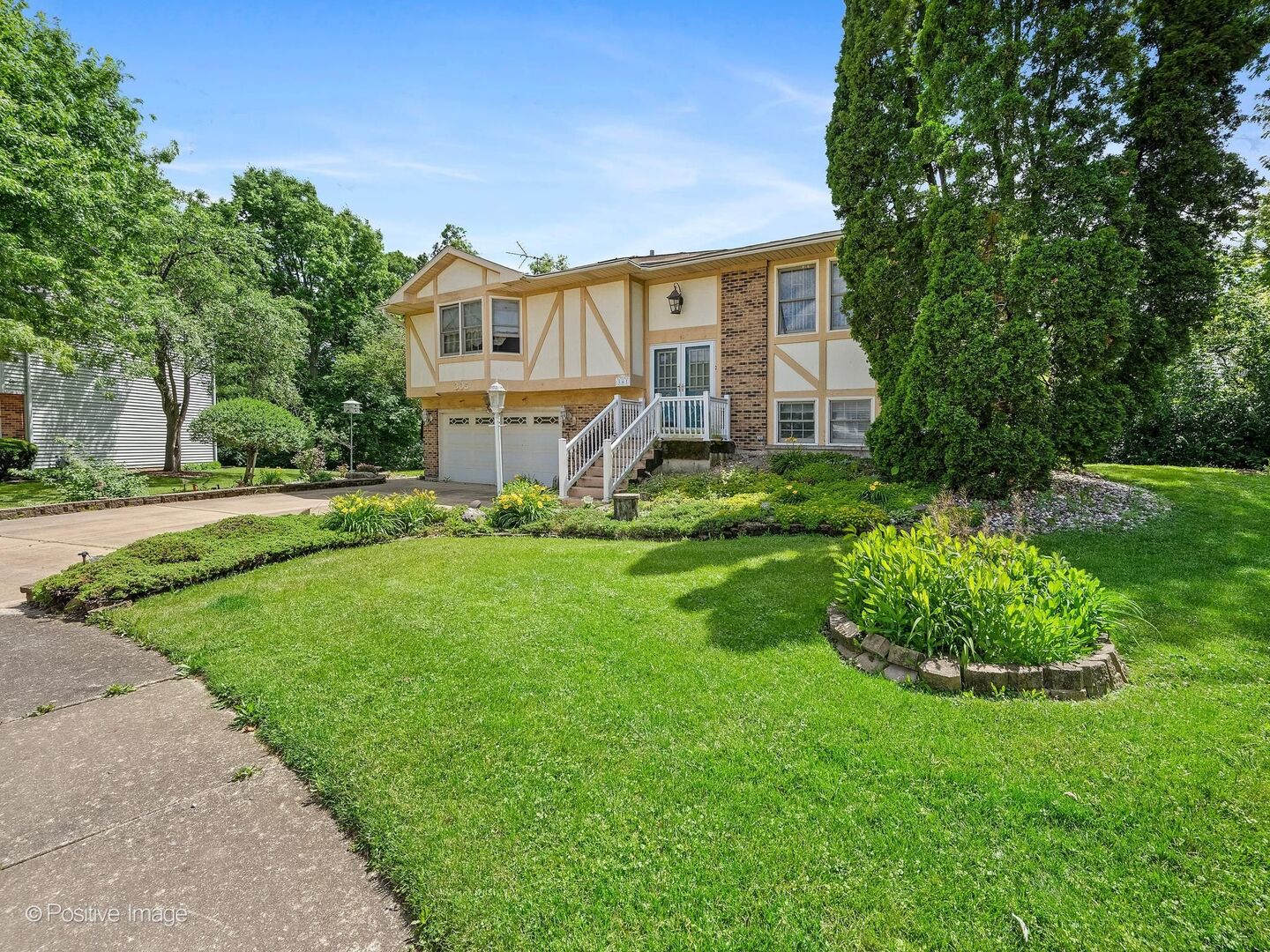 305 Sulgrave Court