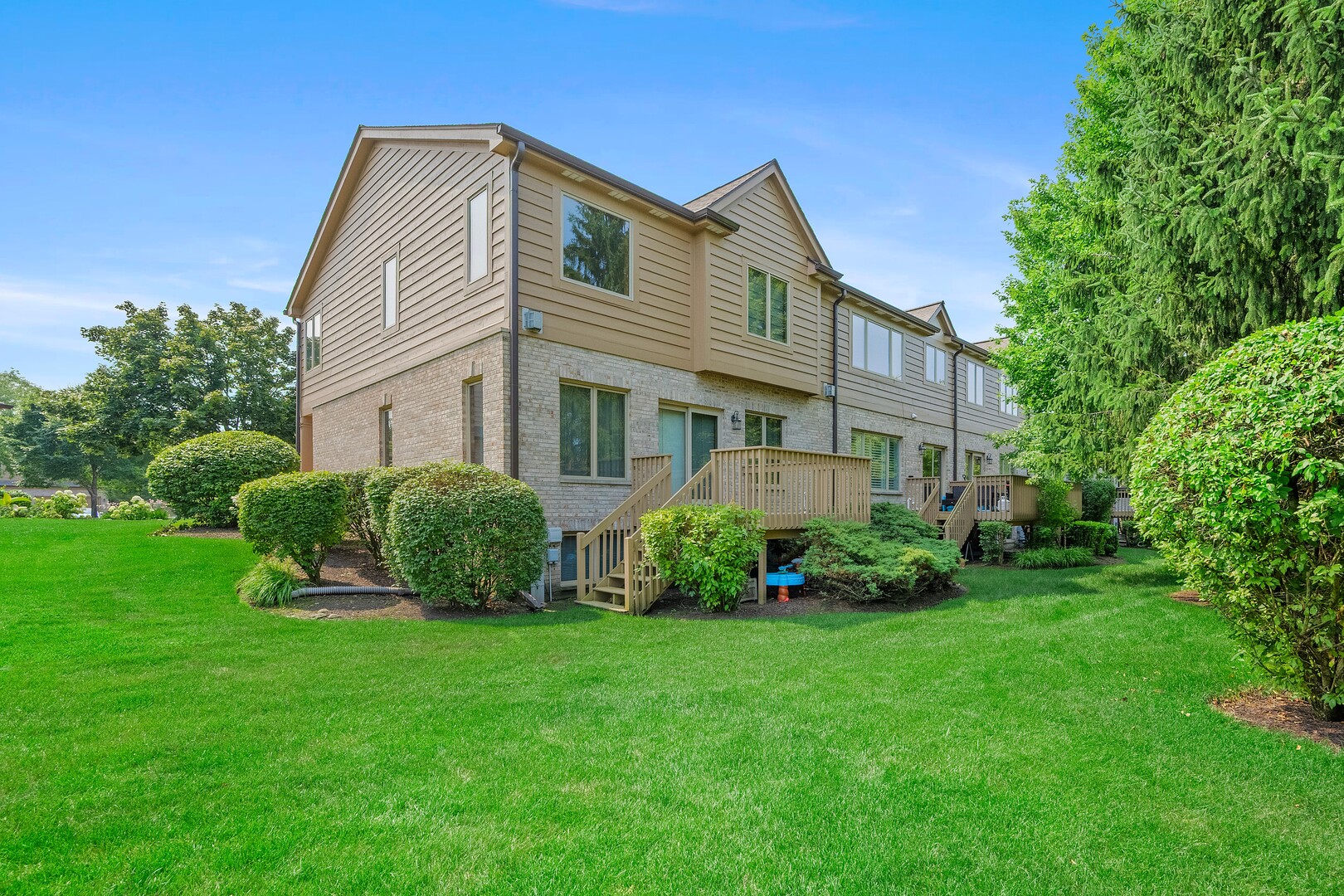 146 Santa Fe Lane