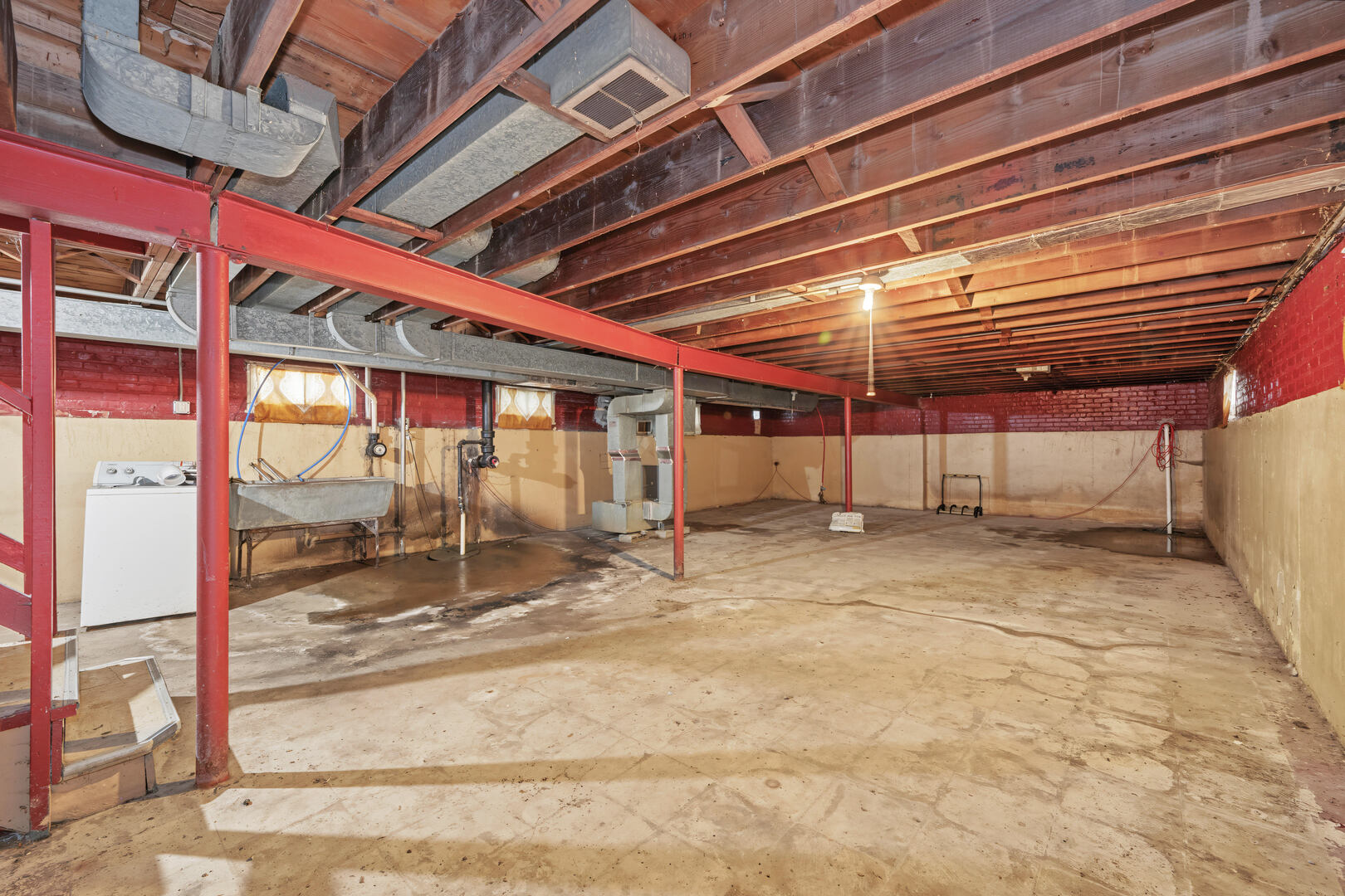 833 N Keeler Avenue