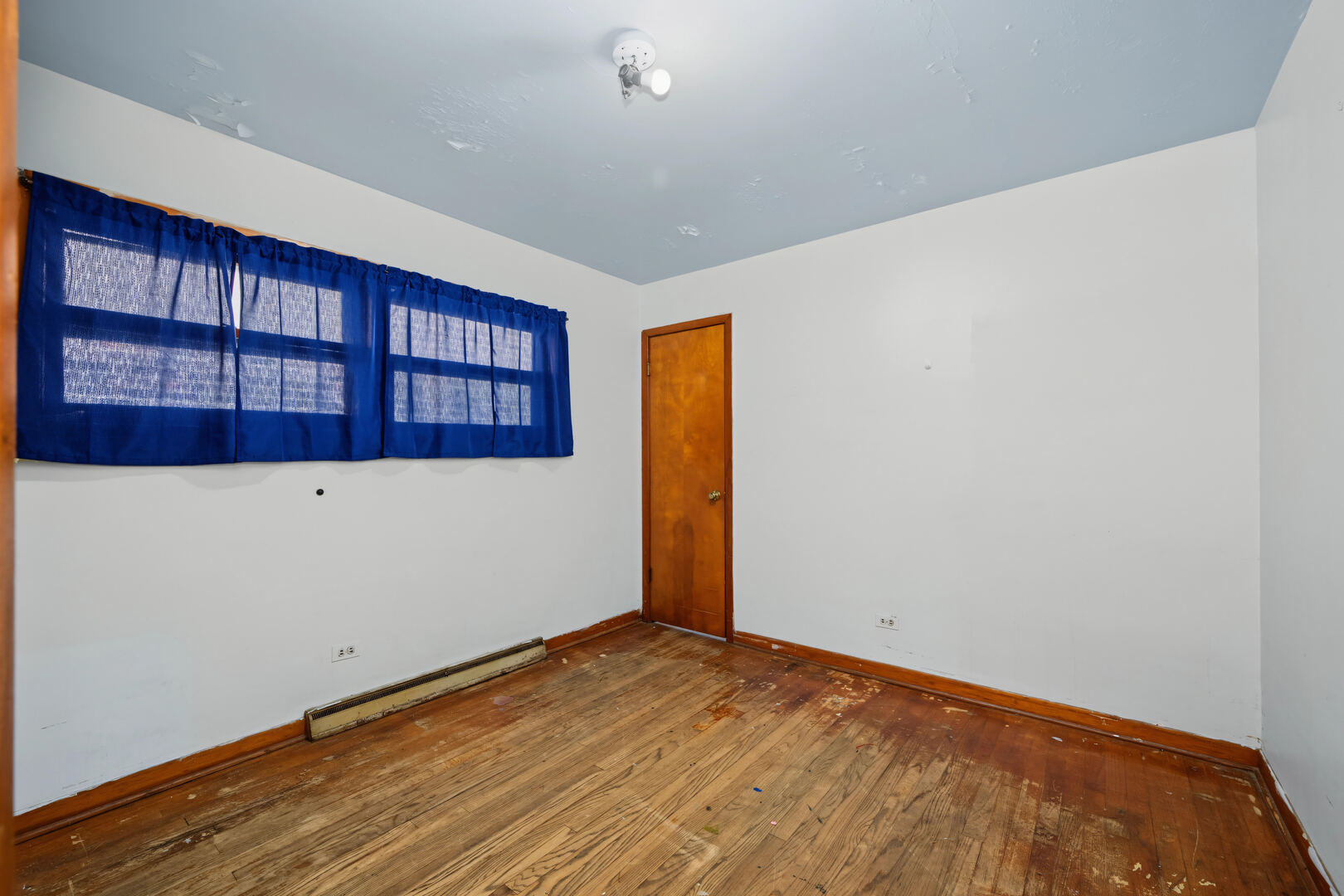 833 N Keeler Avenue