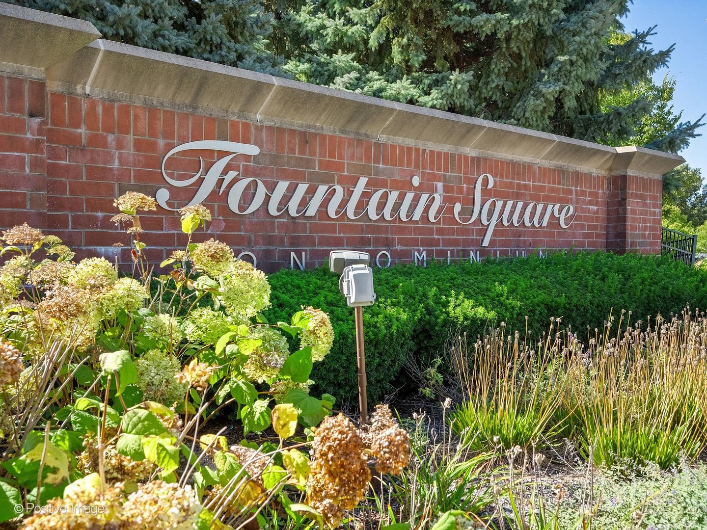 855 E 22nd Street Unit: 102