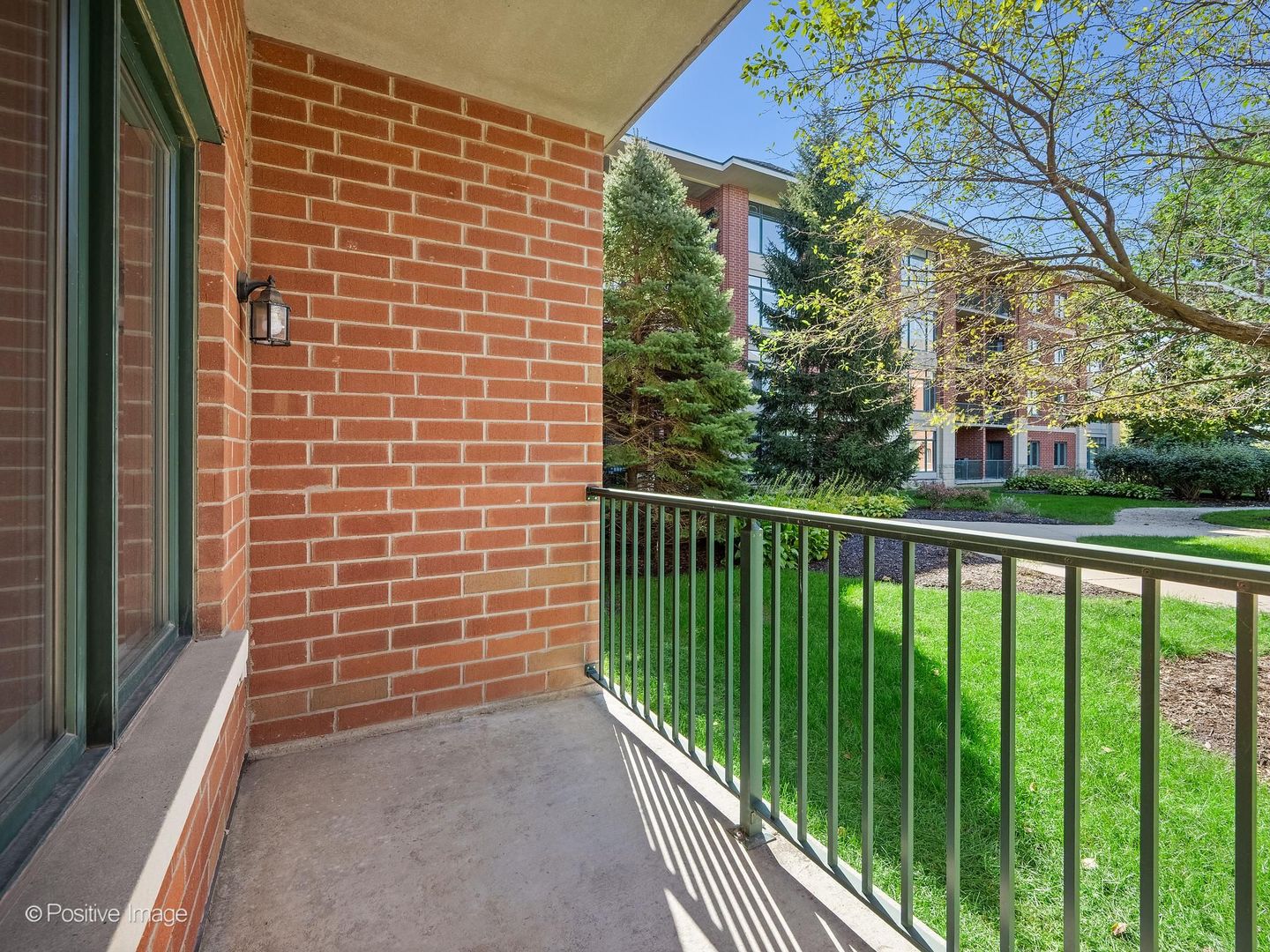 855 E 22nd Street Unit: 102