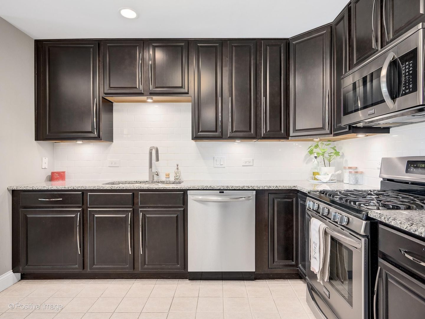 855 E 22nd Street Unit: 102