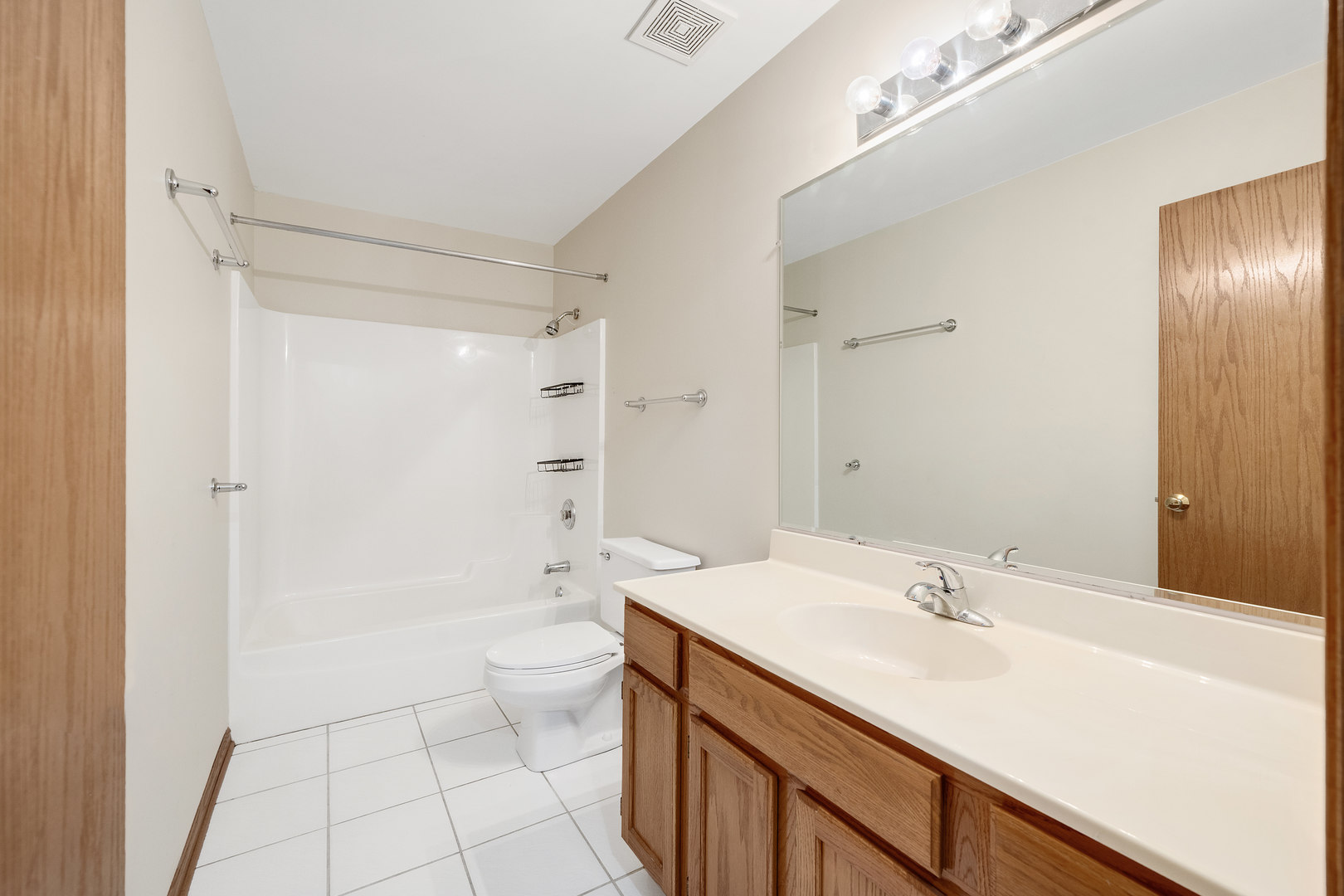 1015 Claremont Drive Unit: 1015