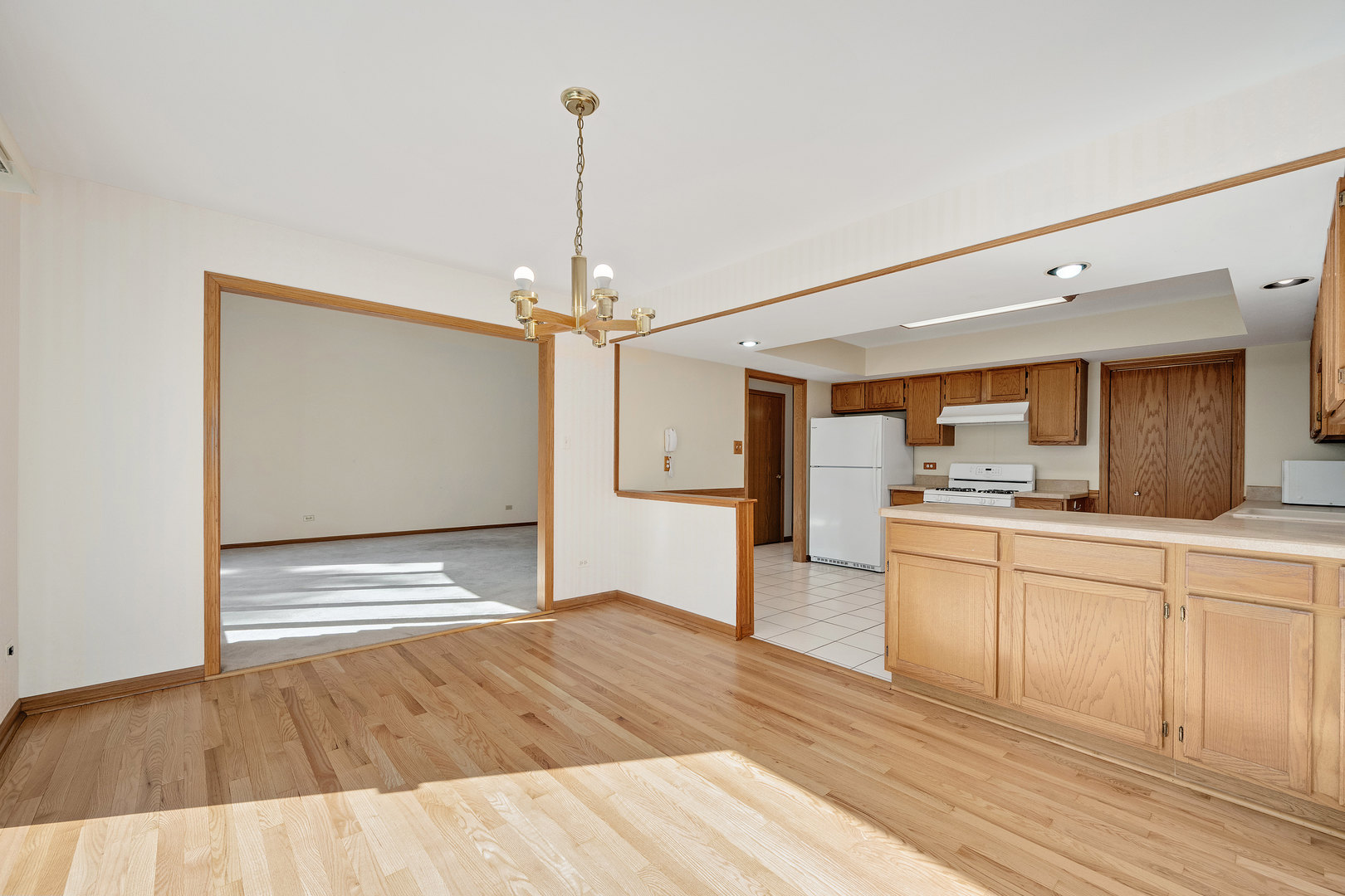 1015 Claremont Drive Unit: 1015