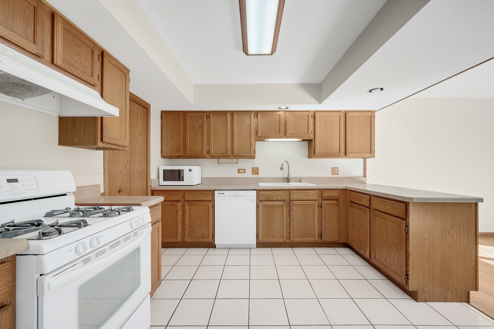 1015 Claremont Drive Unit: 1015