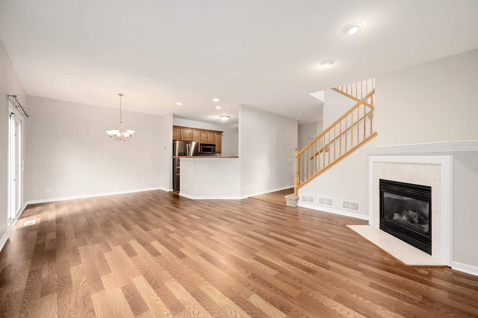 1200 Oakleaf Court