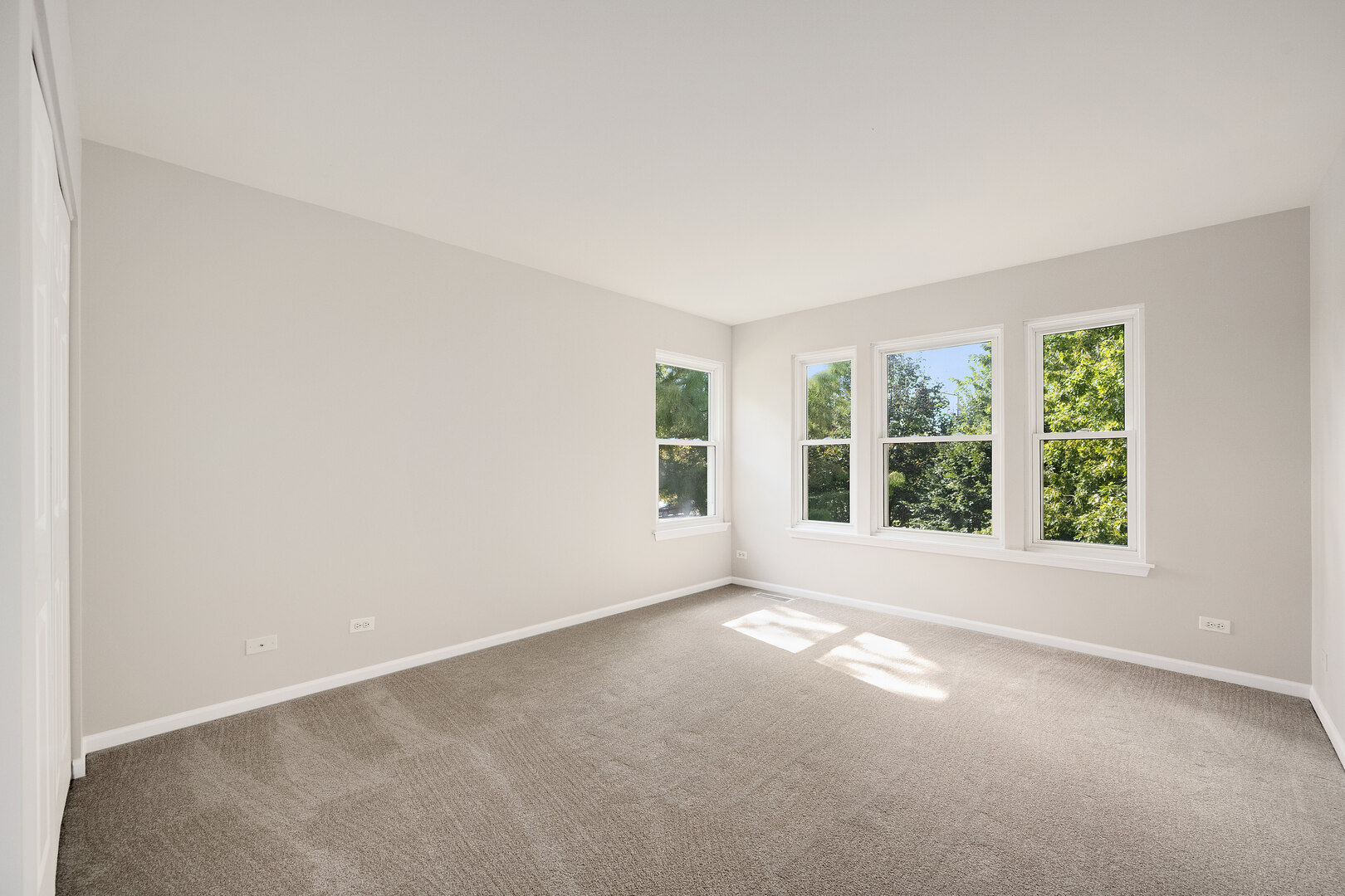 1200 Oakleaf Court