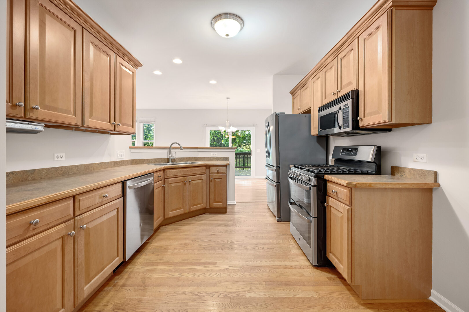 1200 Oakleaf Court