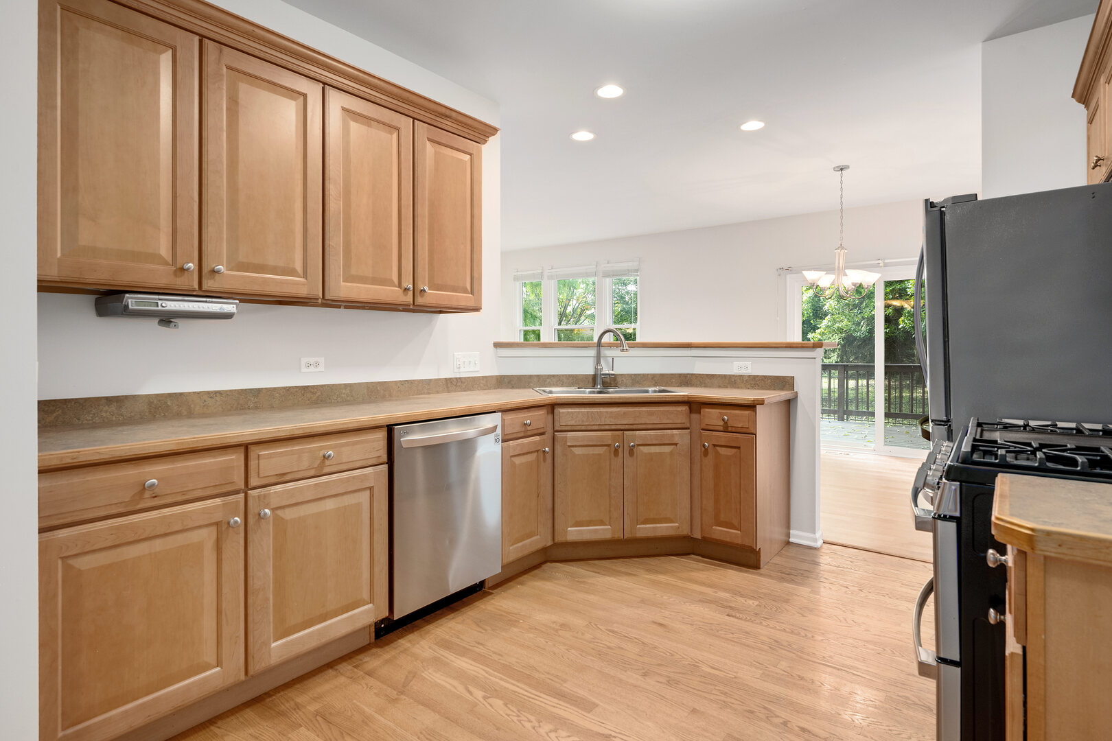 1200 Oakleaf Court