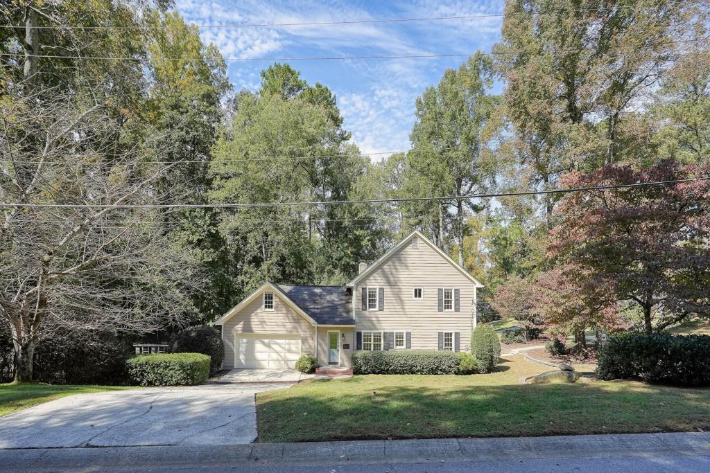 5561 Woodsong Trail