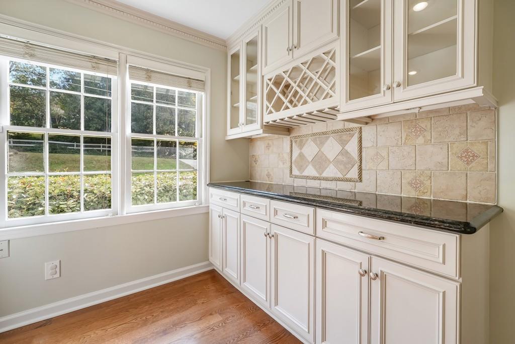 5561 Woodsong Trail