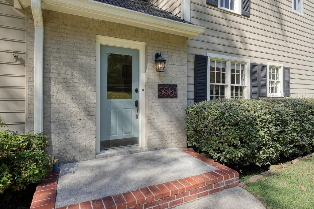 5561 Woodsong Trail