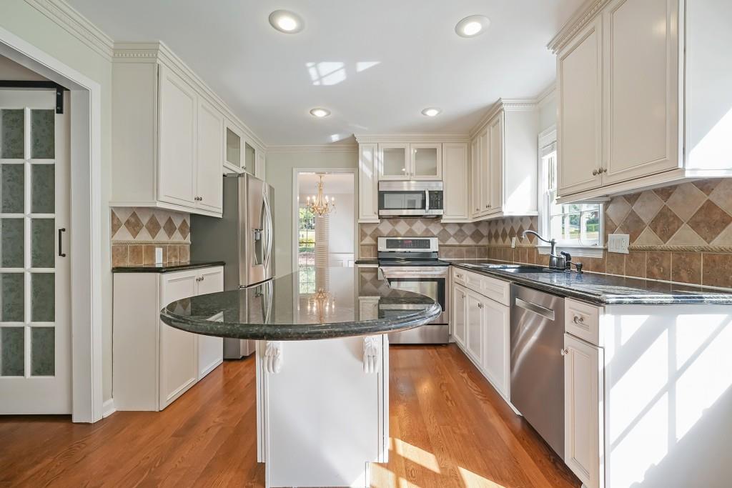 5561 Woodsong Trail