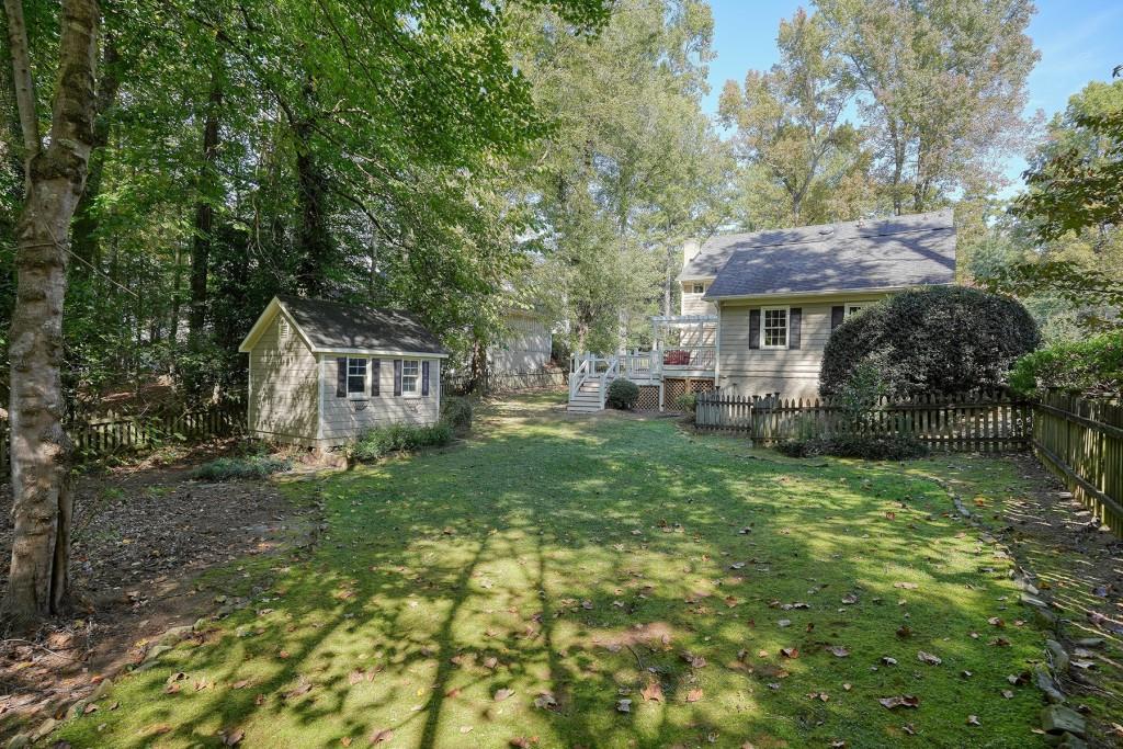5561 Woodsong Trail