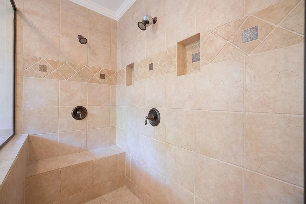 5561 Woodsong Trail