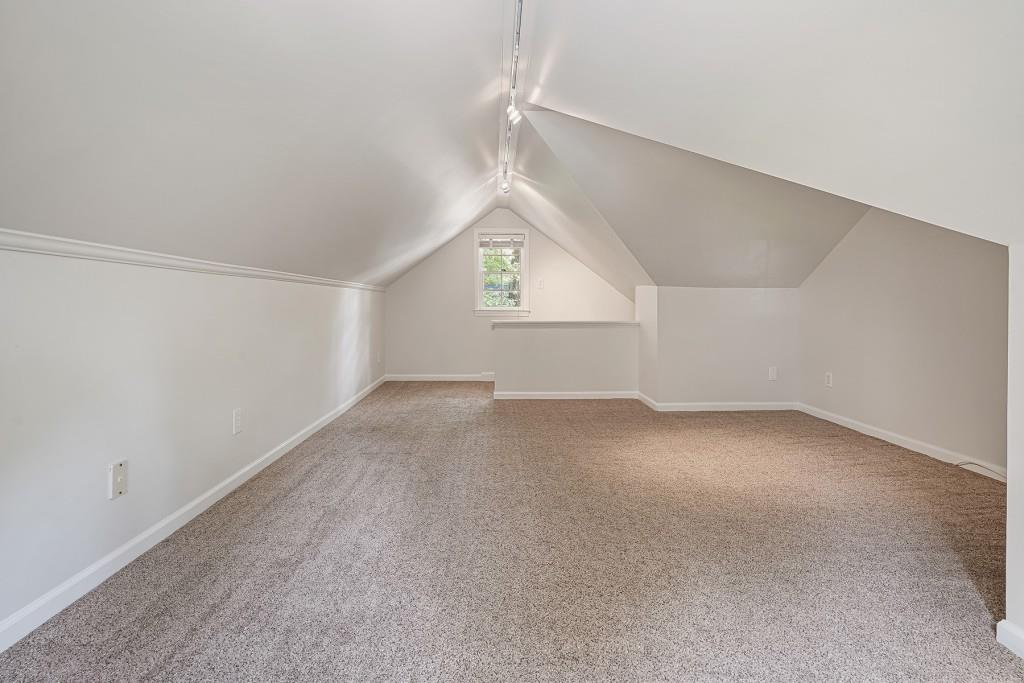 5561 Woodsong Trail