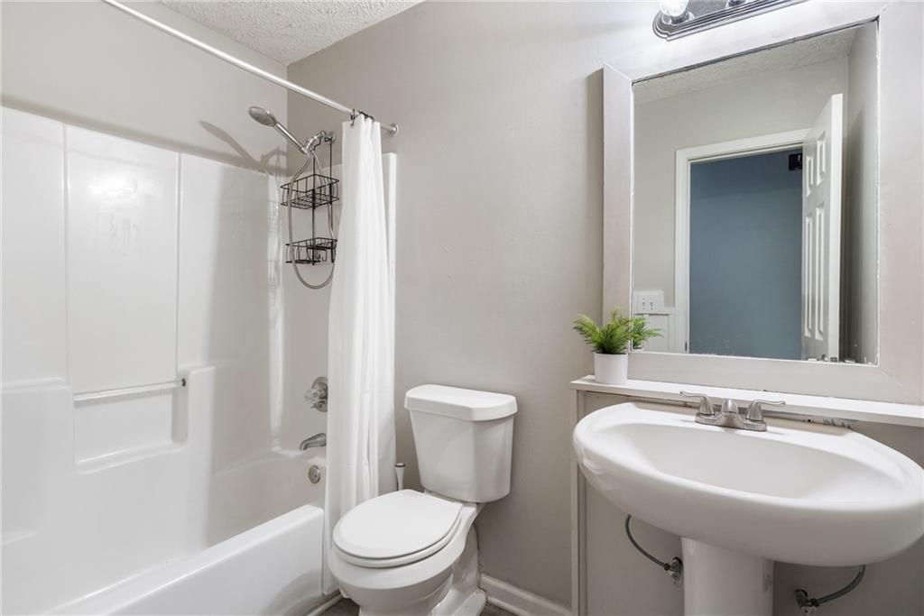 5051 Cliff Top Drive