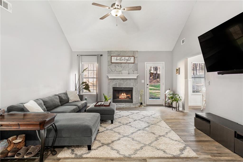 5051 Cliff Top Drive