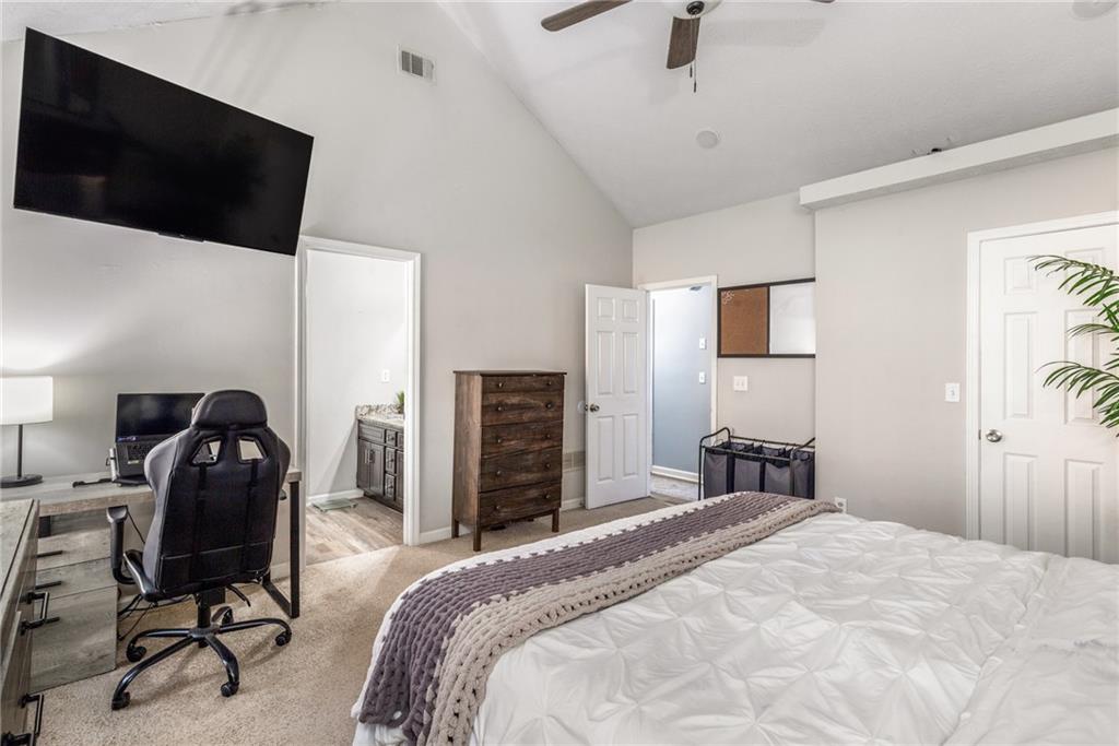 5051 Cliff Top Drive