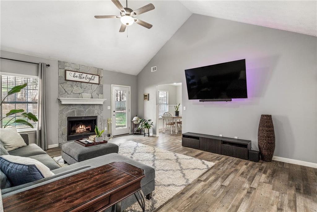 5051 Cliff Top Drive