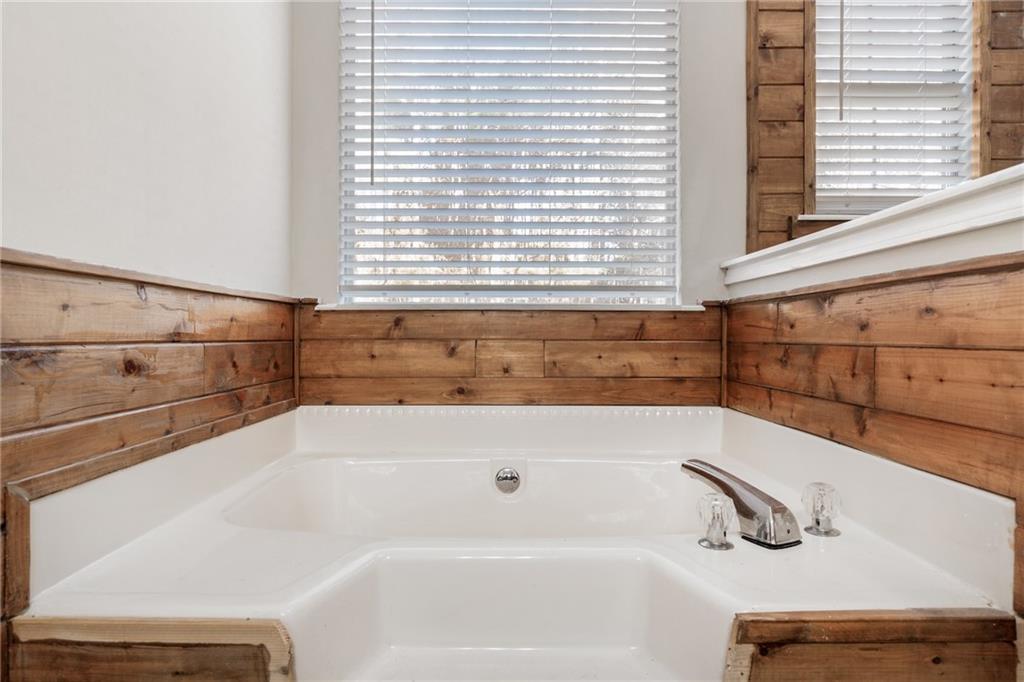 5051 Cliff Top Drive