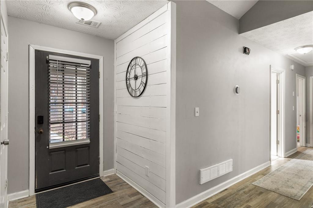 5051 Cliff Top Drive