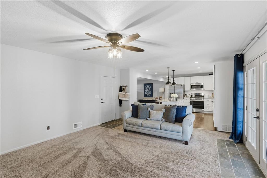 3694 Pinehill Circle