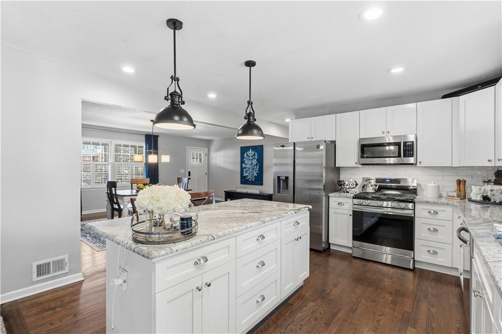3694 Pinehill Circle