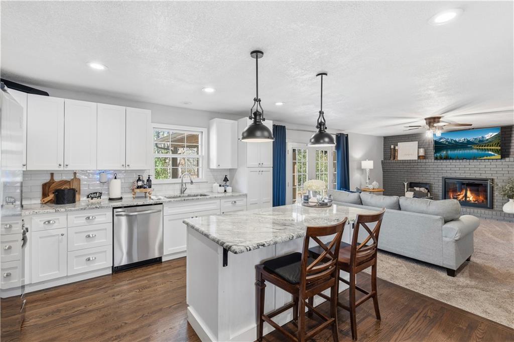 3694 Pinehill Circle