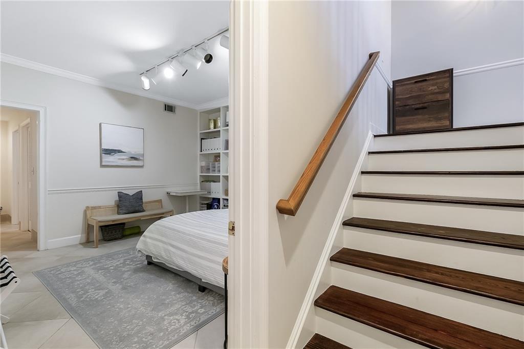 7155 Roswell Road Unit 16