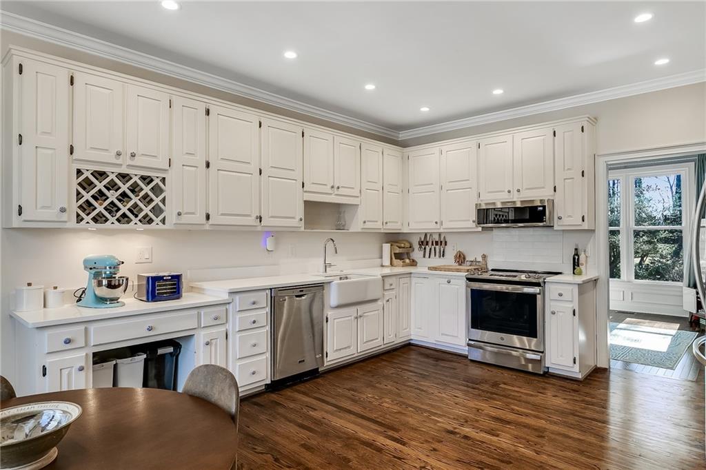 7155 Roswell Road Unit 16