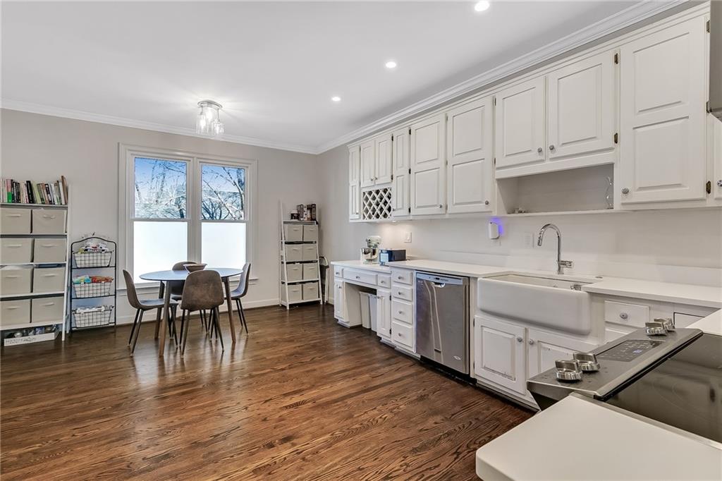 7155 Roswell Road Unit 16