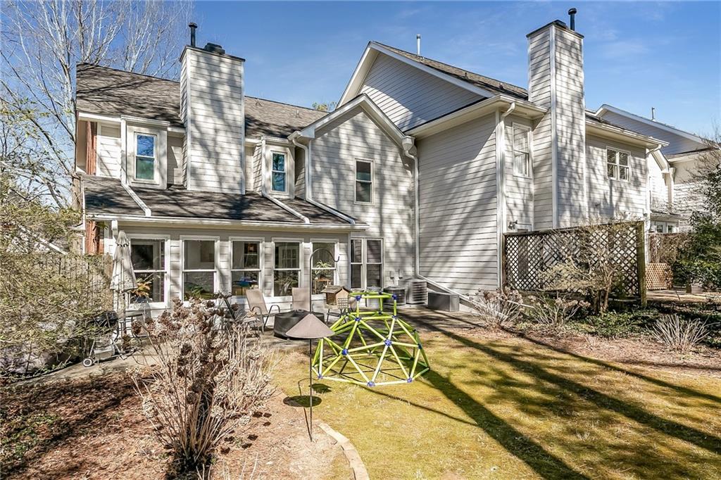 7155 Roswell Road Unit 16