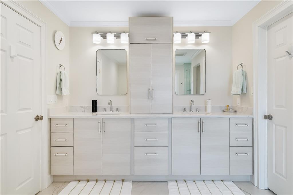 7155 Roswell Road Unit 16