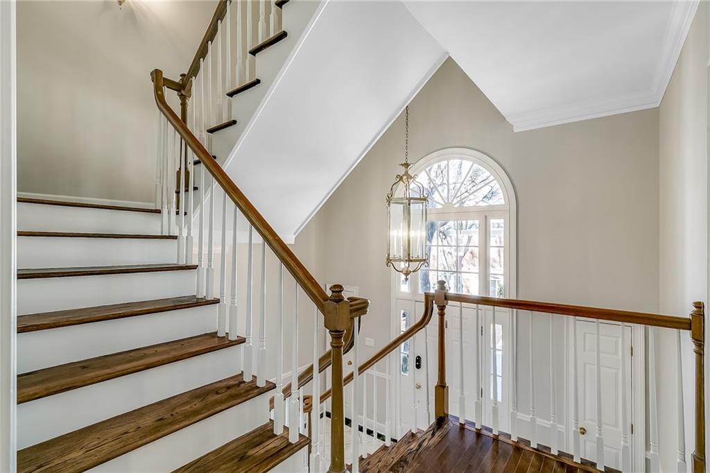 7155 Roswell Road Unit 16