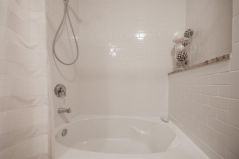 2795 Peachtree Road NE Unit 1909